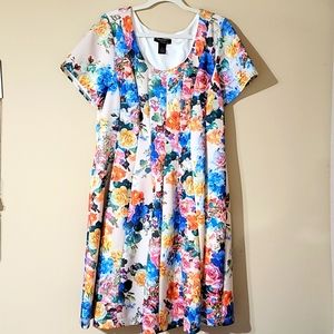 Robbie Bee -Floral Dress